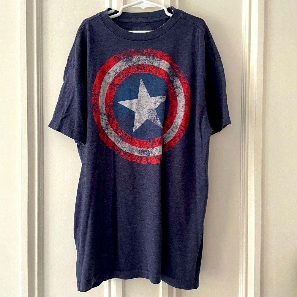 Marvel navy Captain America tee S